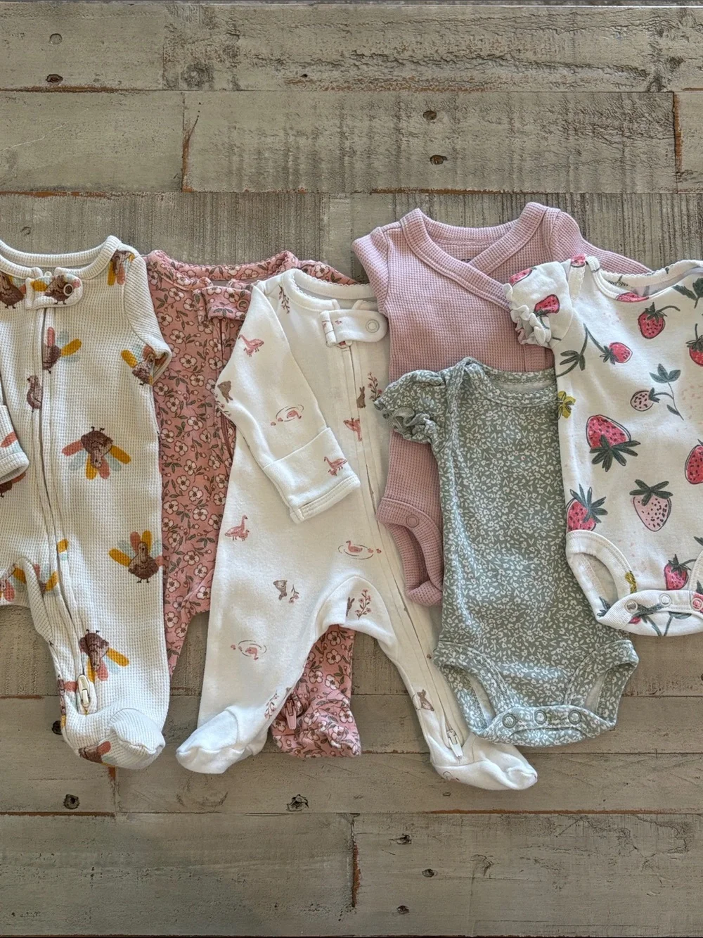Carter’s Cozy Preemie 6 Piece Capsule Wardrobe Baby Clothes Bundle